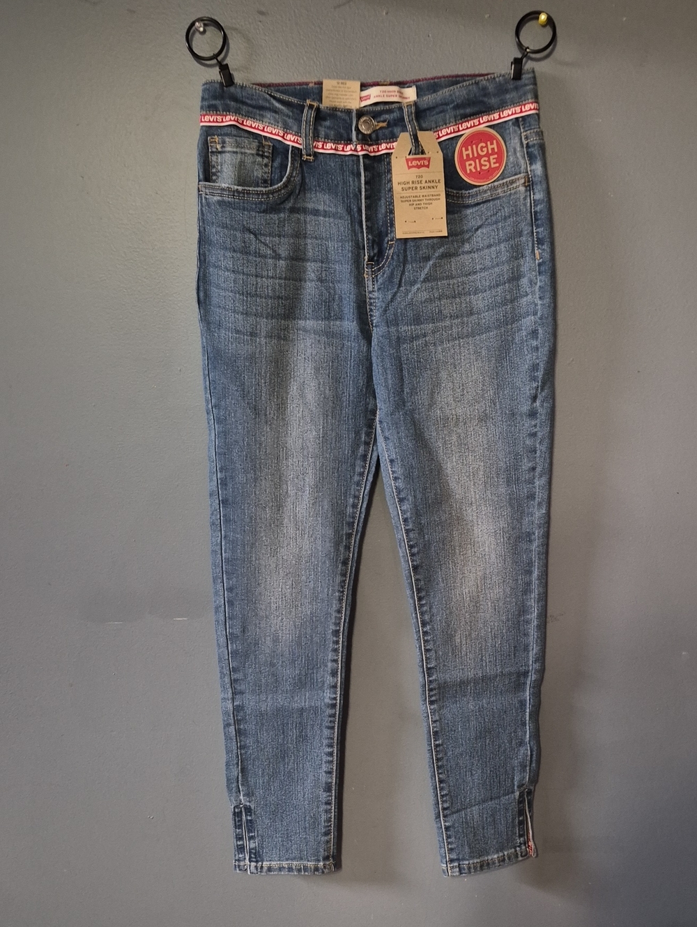 Levi's High Rise Women's Jeans - Medium Blue Wash